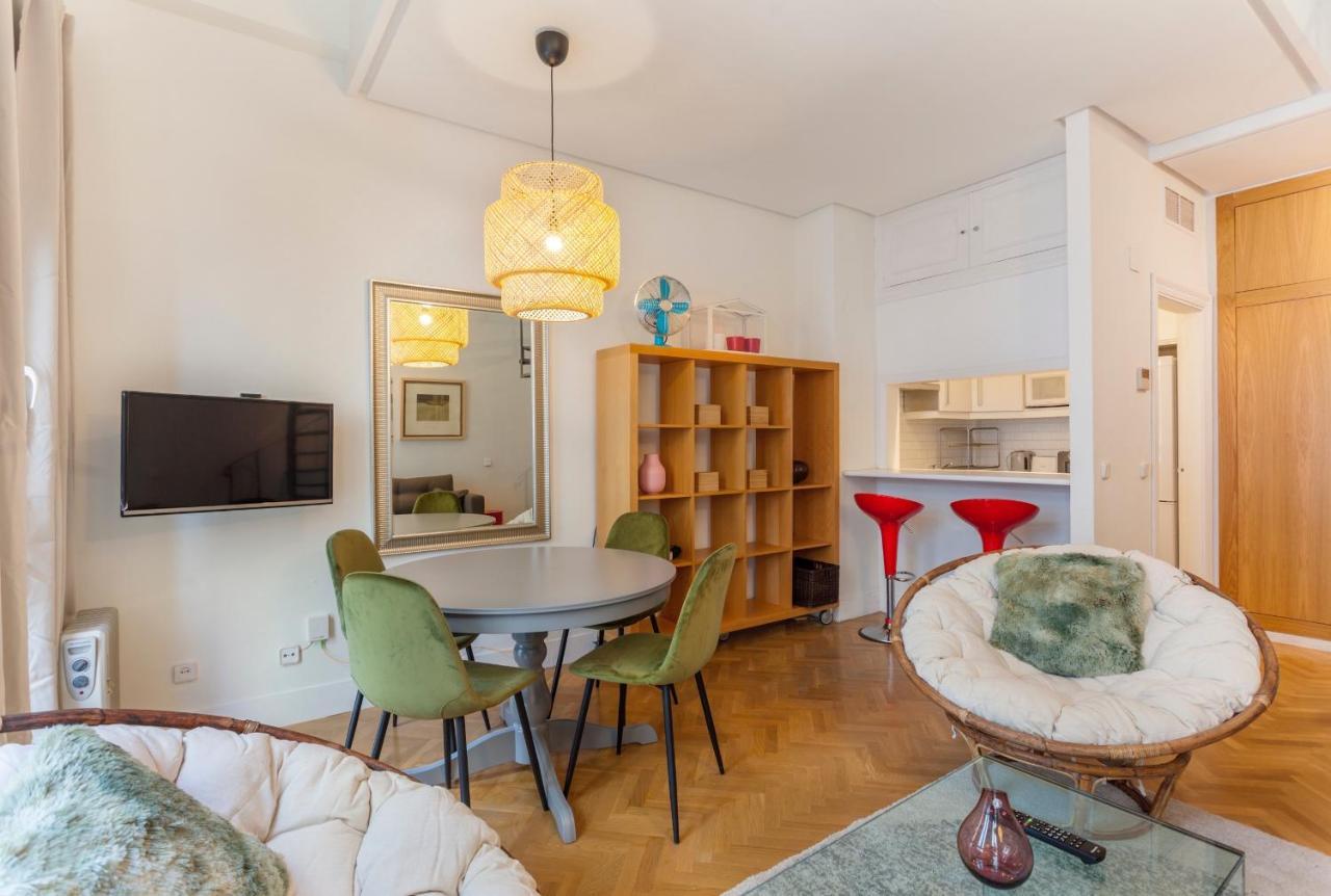 Apartamento MIT House Barquillo Duplex en Madrid Exterior foto